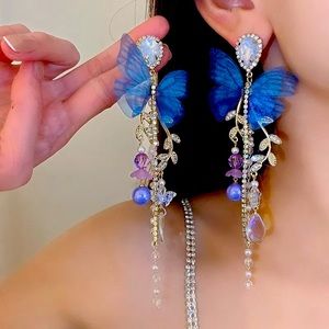 Butterfly 🦋 Long Crystals Earrings